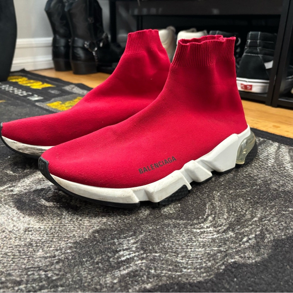 Balenciaga - Picture 5 of 6